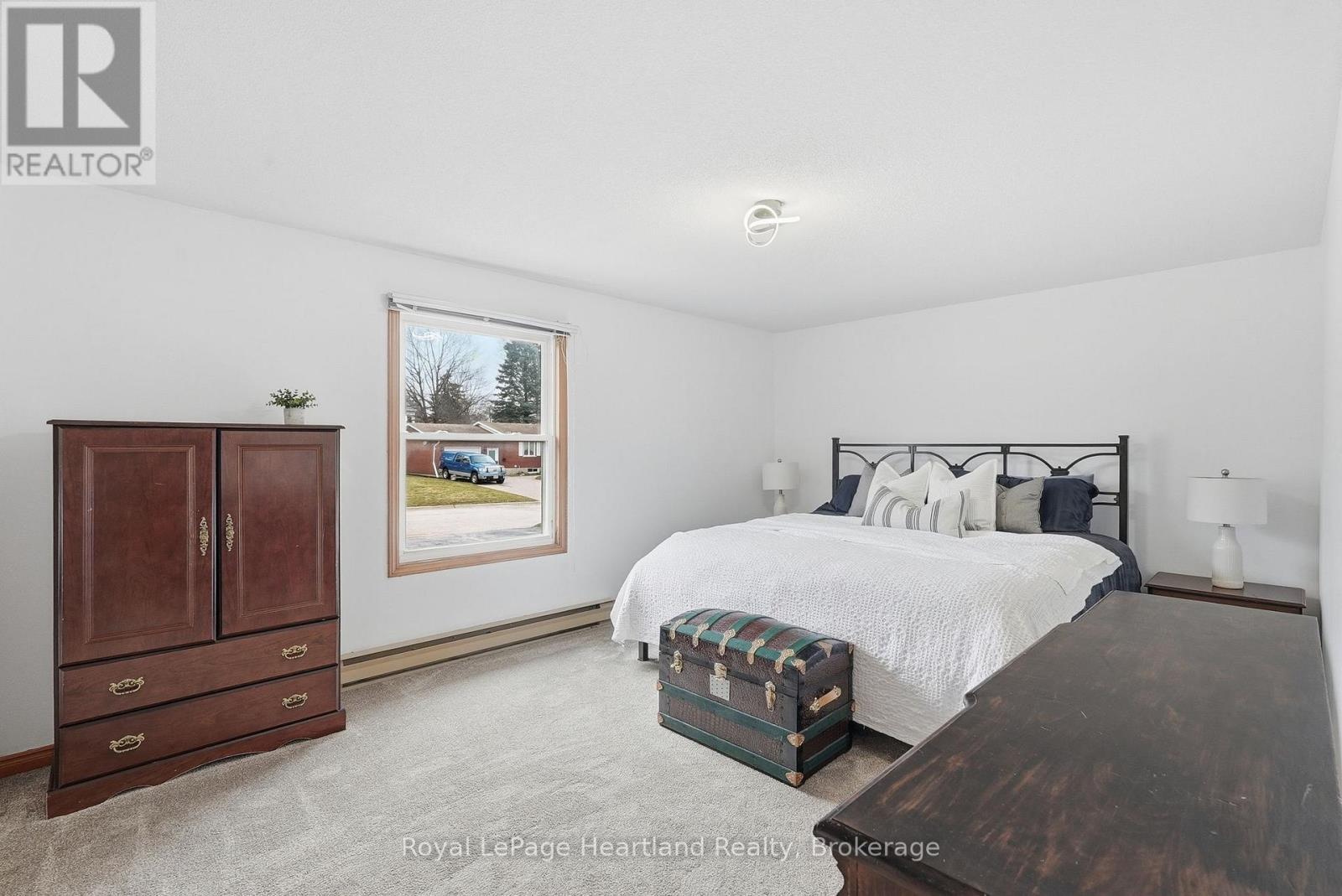 284 Manor Road, North Huron, Ontario  N0G 2W0 - Photo 23 - X12961034