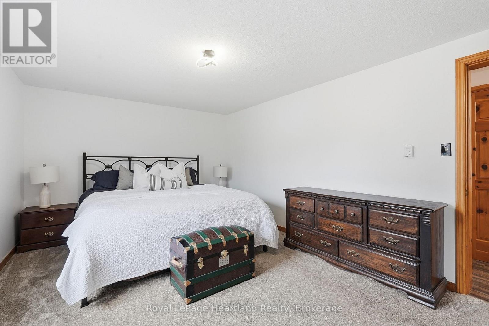 284 Manor Road, North Huron, Ontario  N0G 2W0 - Photo 24 - X12961034