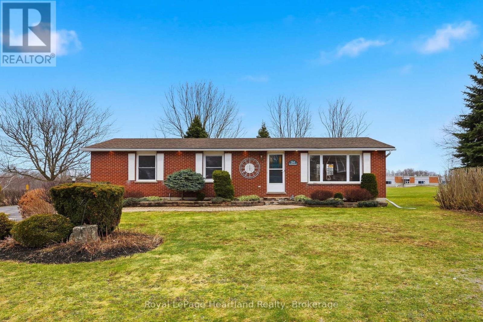 284 Manor Road, North Huron, Ontario  N0G 2W0 - Photo 39 - X12961034