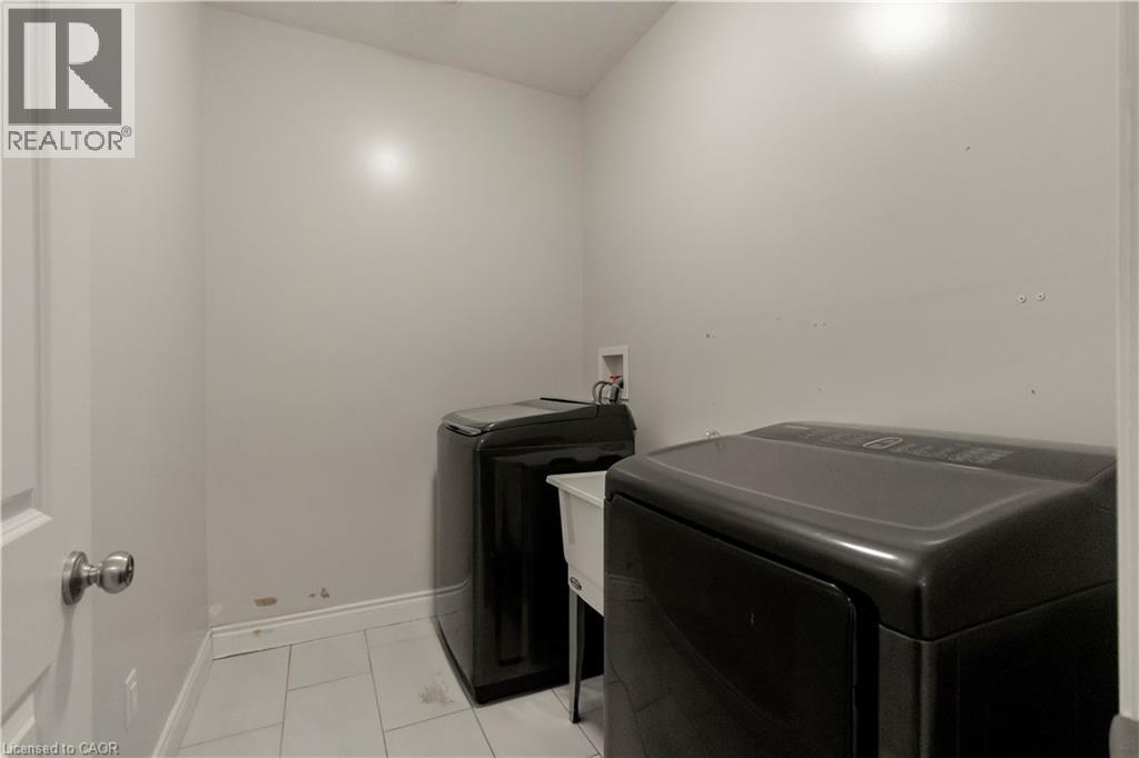 459 Twinleaf Street, Waterloo, Ontario  N2V 0B7 - Photo 15 - 40817077