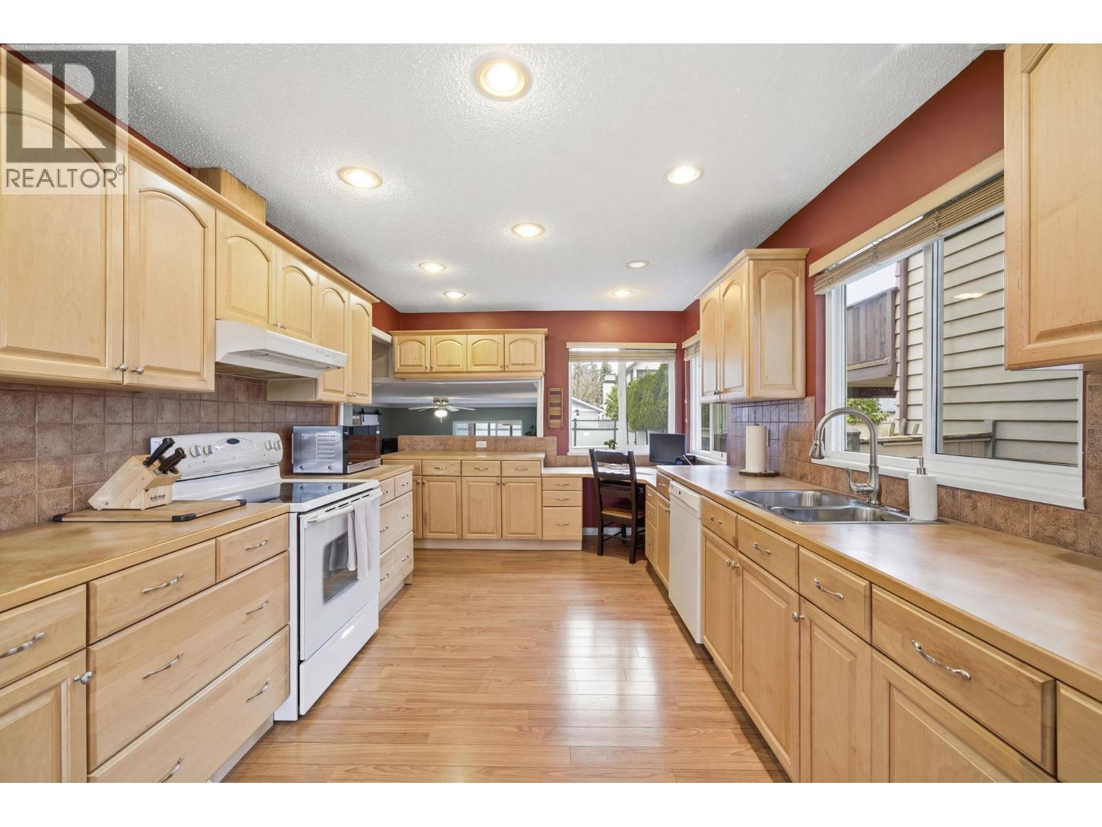 4614 54 Street, Delta, British Columbia  V4K 3V2 - Photo 11 - R3107056