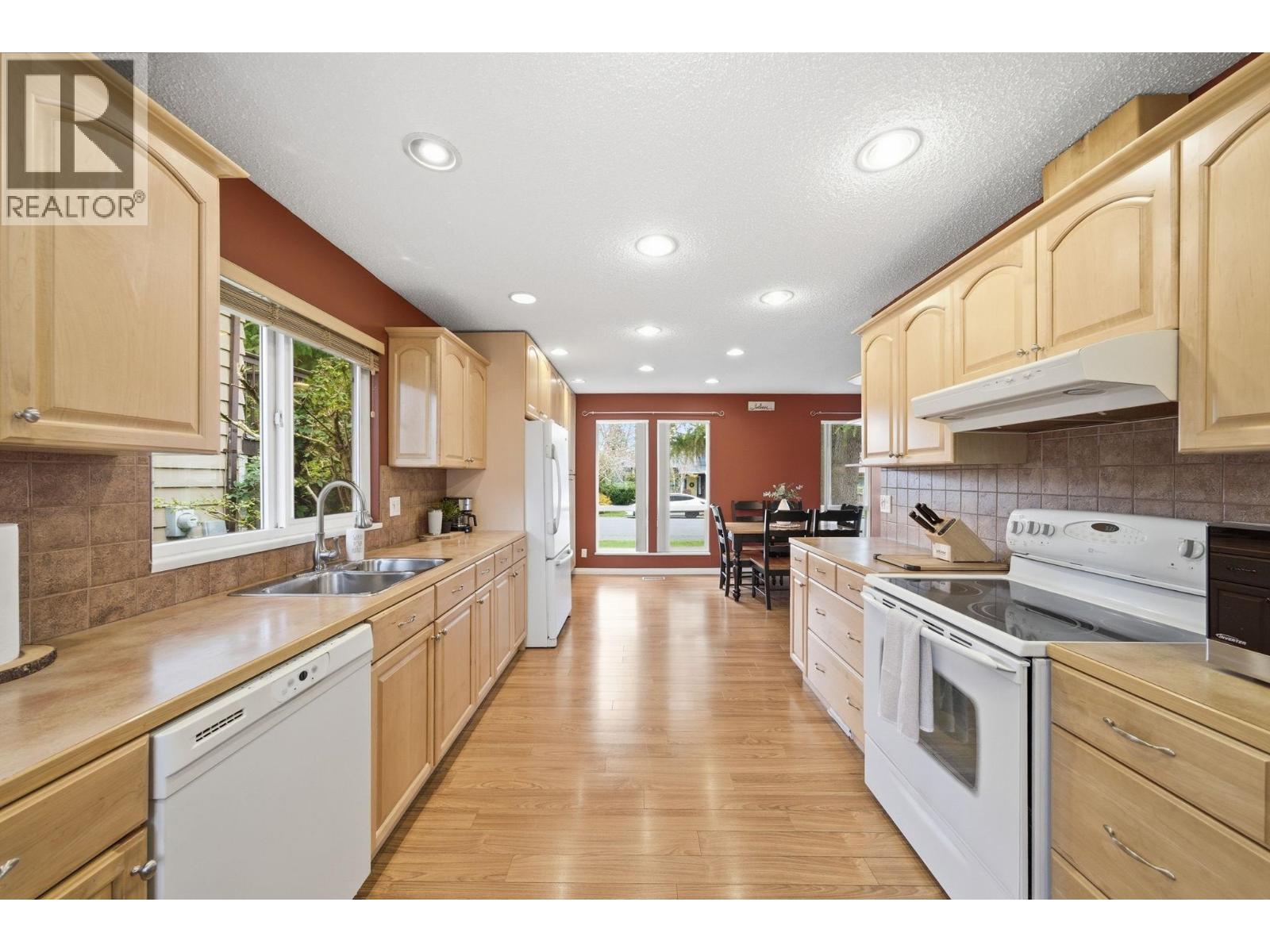 4614 54 Street, Delta, British Columbia  V4K 3V2 - Photo 12 - R3107056