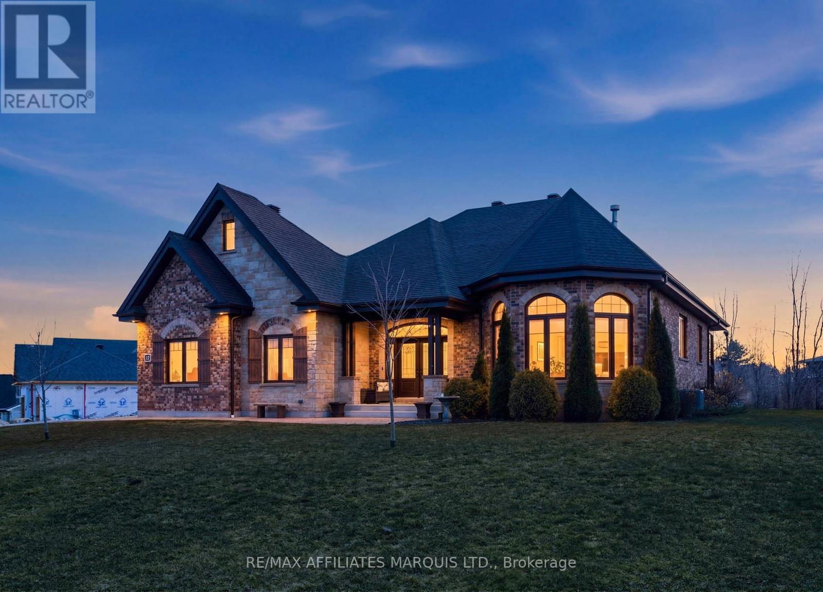 38 FOREST HILL, South Stormont, Ontario