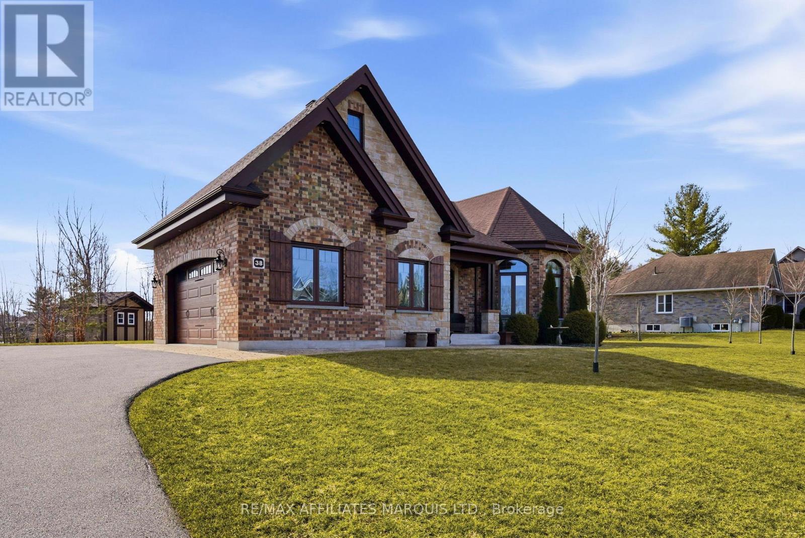 38 Forest Hill, South Stormont, Ontario  K0C 1P0 - Photo 3 - X12961028