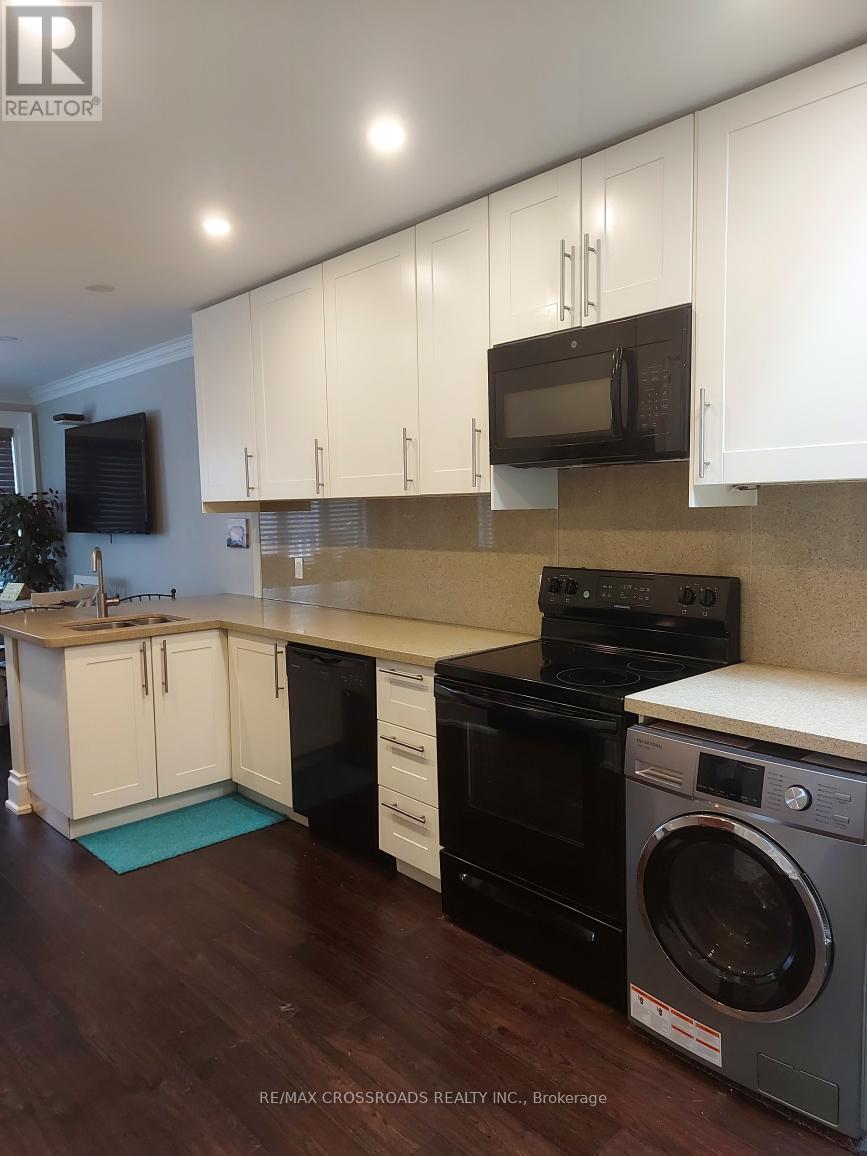 Upper - 533 Danforth Road, Toronto, Ontario  M1K 1C9 - Photo 4 - E12961024