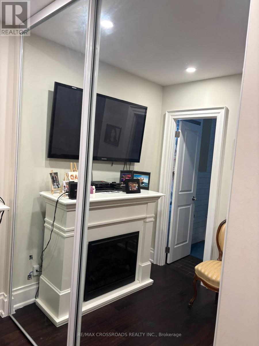 Upper - 533 Danforth Road, Toronto, Ontario  M1K 1C9 - Photo 8 - E12961024