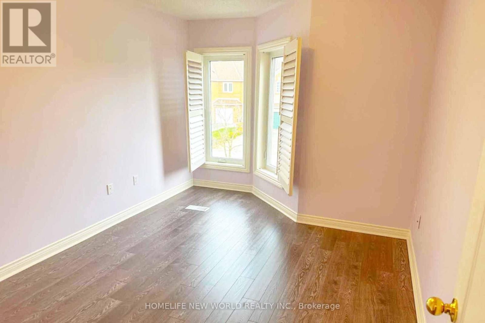 11 Firwood Drive, Richmond Hill, Ontario  L4S 1Z8 - Photo 11 - N12960970