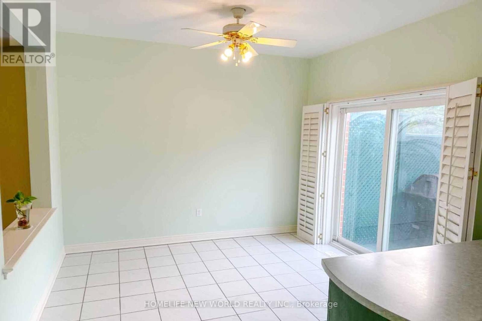 11 Firwood Drive, Richmond Hill, Ontario  L4S 1Z8 - Photo 4 - N12960970