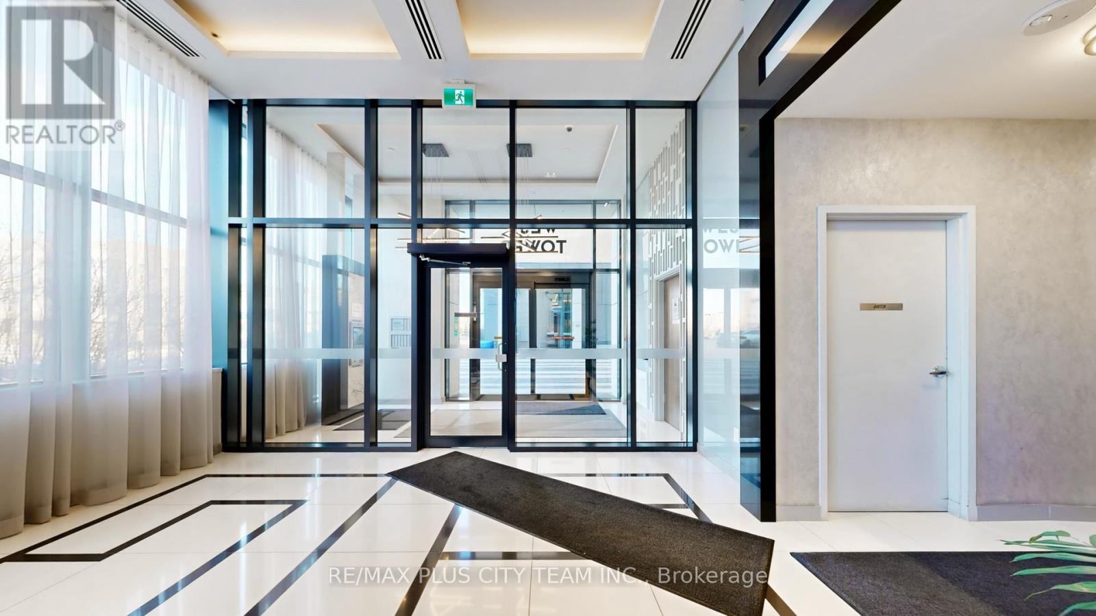 626 - 100 Eagle Rock Way, Vaughan, Ontario  L6A 5B9 - Photo 31 - N12961004