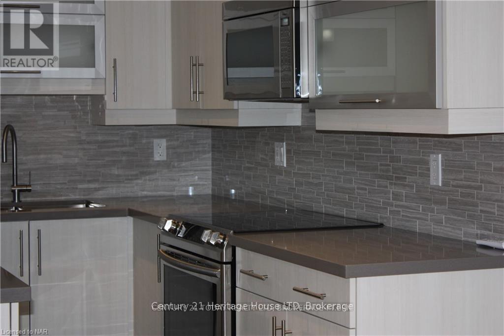 1 - 238 Bertie Street, Fort Erie, Ontario  L2A 1Z3 - Photo 6 - X12960946