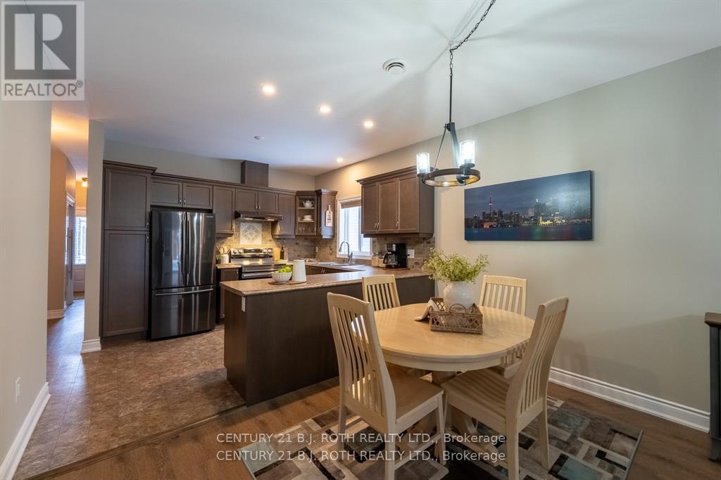 251 Lucy Lane, Orillia, Ontario L3V 0G3 - Photo 11 - S12960960