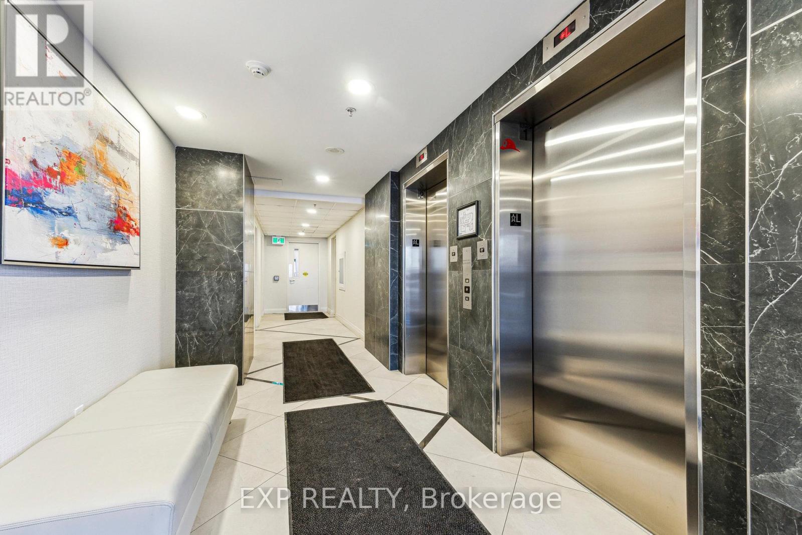 604 - 6 Toronto Street, Barrie, Ontario  L4N 9R2 - Photo 3 - S12960990