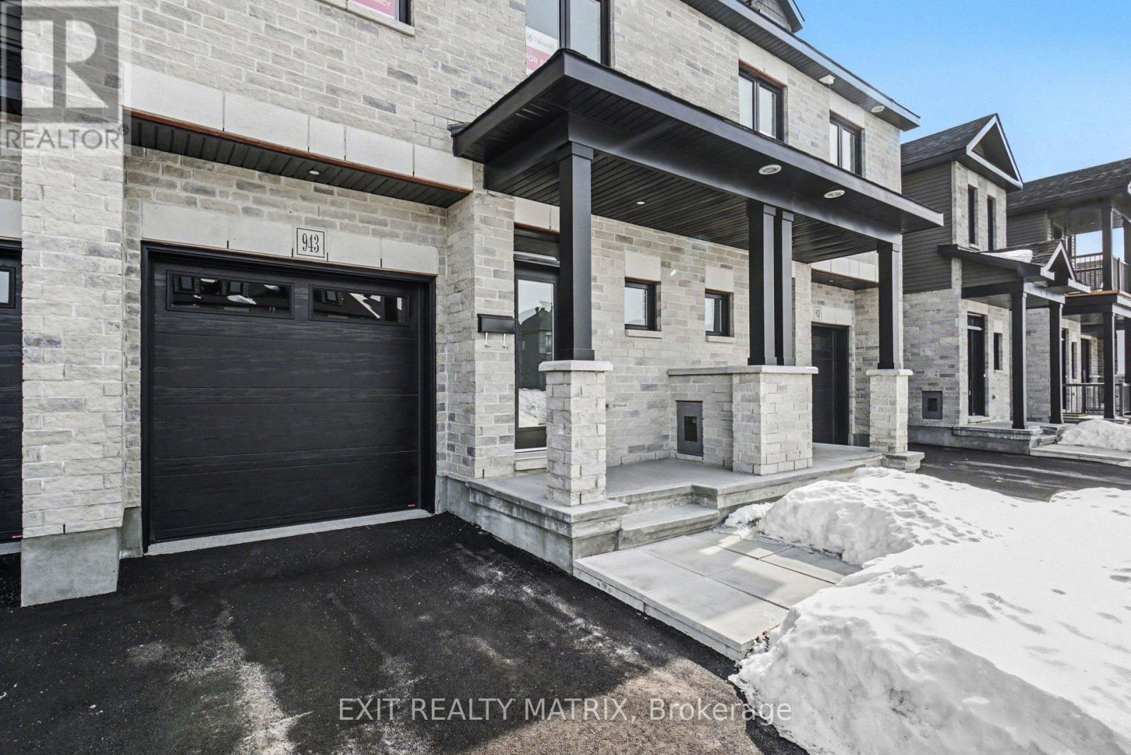 943 Cologne Street, Russell, Ontario  K0A 1W0 - Photo 2 - X12856418