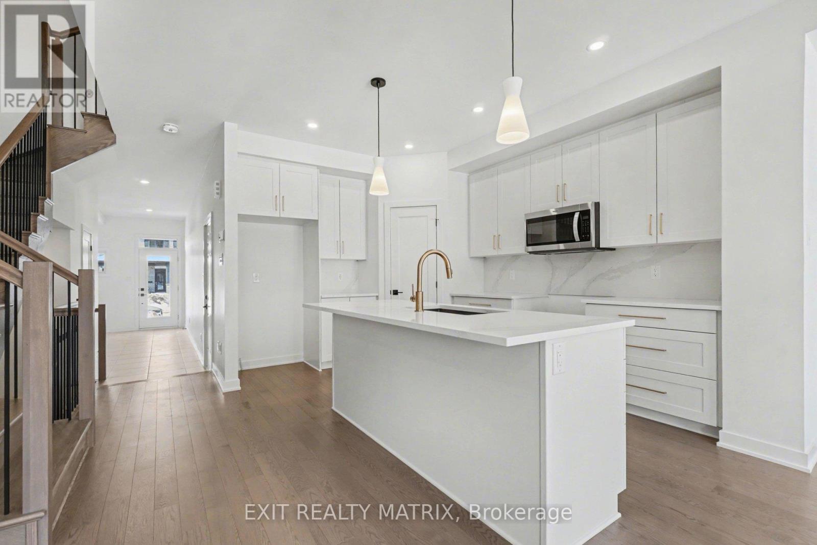 943 Cologne Street, Russell, Ontario  K0A 1W0 - Photo 10 - X12856418