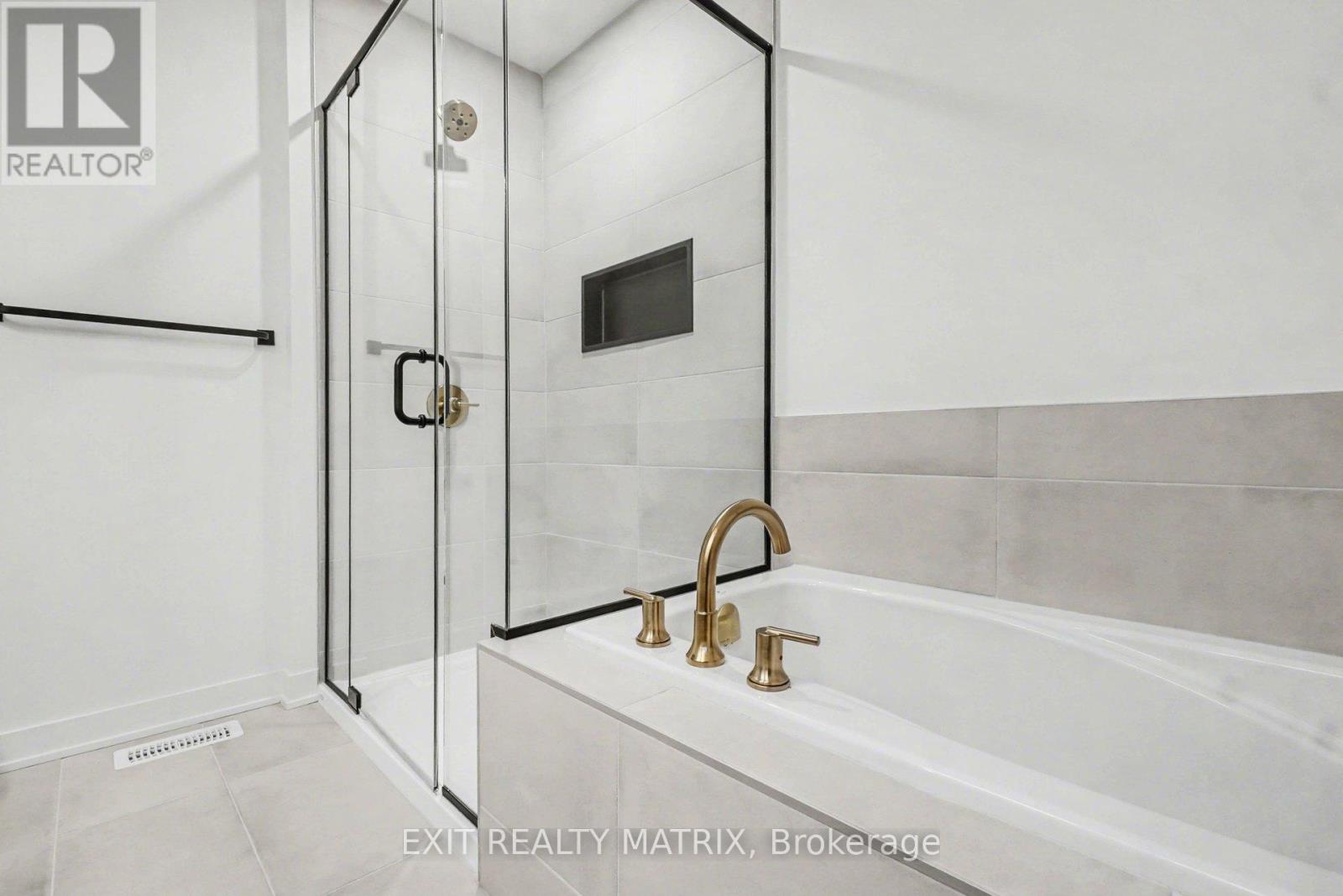 943 Cologne Street, Russell, Ontario  K0A 1W0 - Photo 15 - X12856418