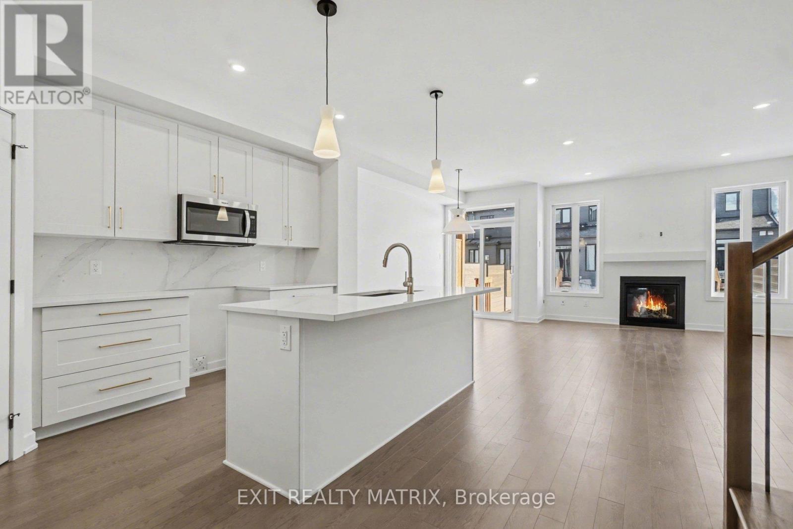 943 Cologne Street, Russell, Ontario  K0A 1W0 - Photo 11 - X12856418