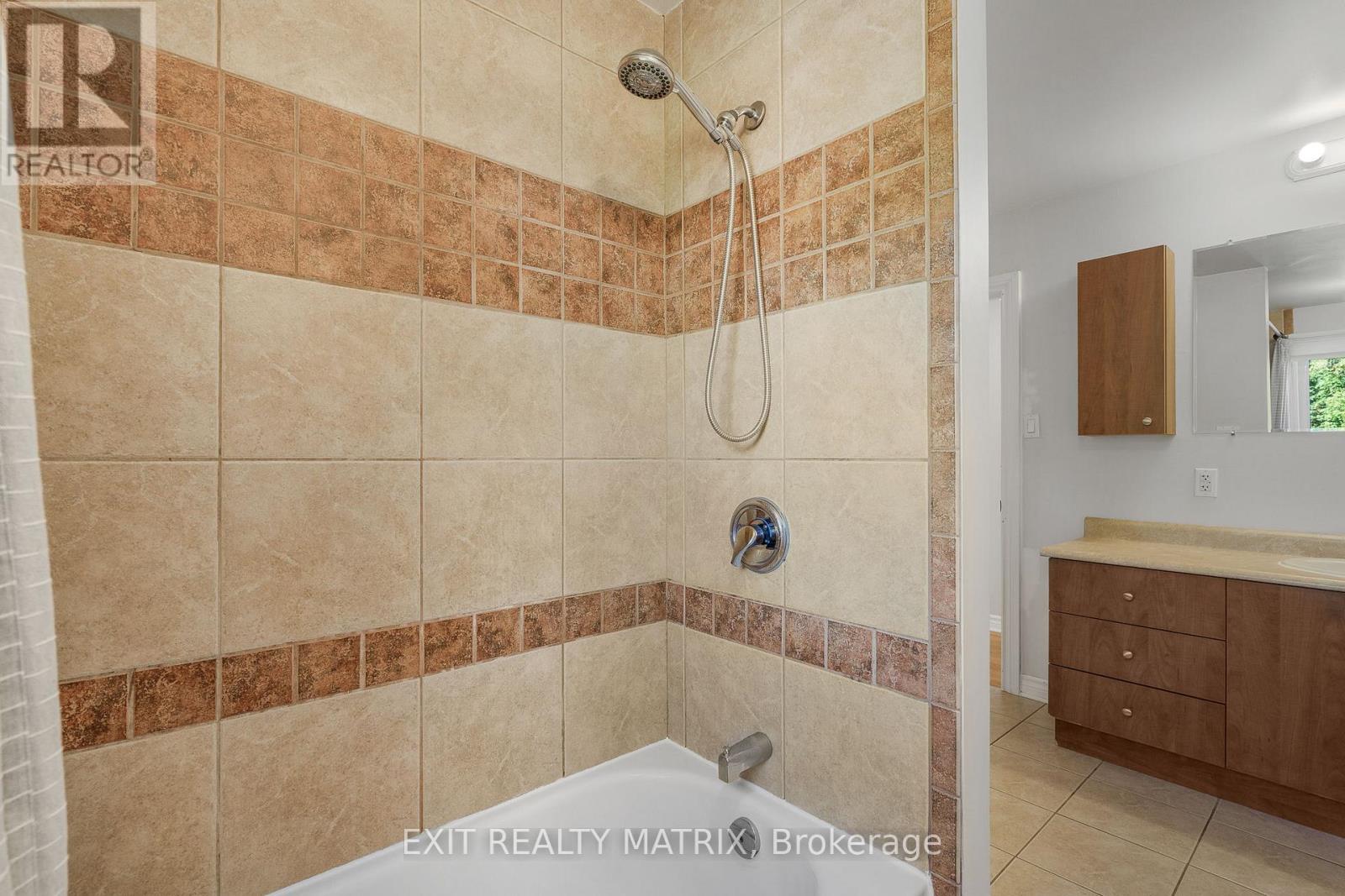 175 Roxanne Street, Clarence-Rockland, Ontario  K0A 1N0 - Photo 17 - X12876908