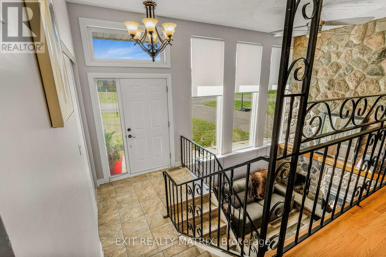 175 Roxanne Street, Clarence-Rockland, Ontario  K0A 1N0 - Photo 3 - X12876908