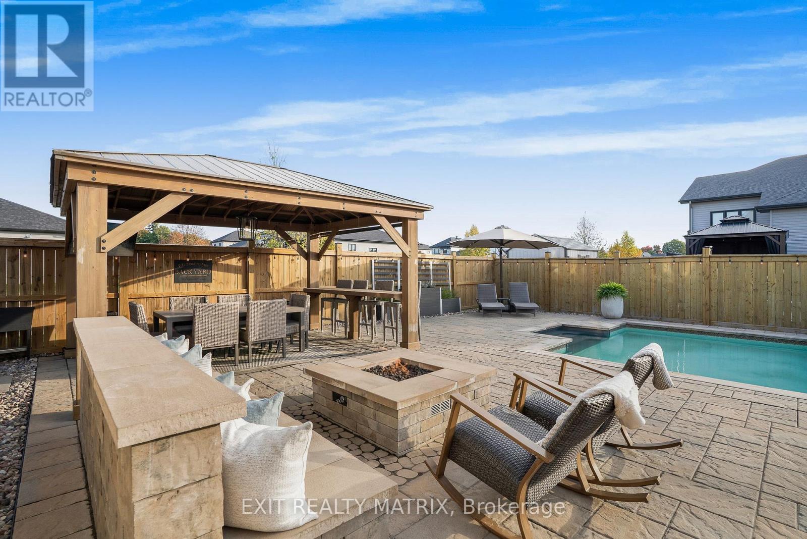 301 Colmar Street, Russell, Ontario  K0A 1W0 - Photo 31 - X12899682