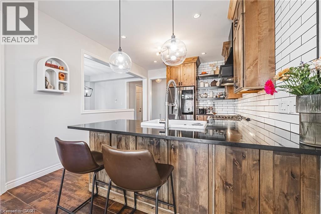 8 Matteo Trail, Hamilton, Ontario  L9B 0E8 - Photo 6 - 40815427