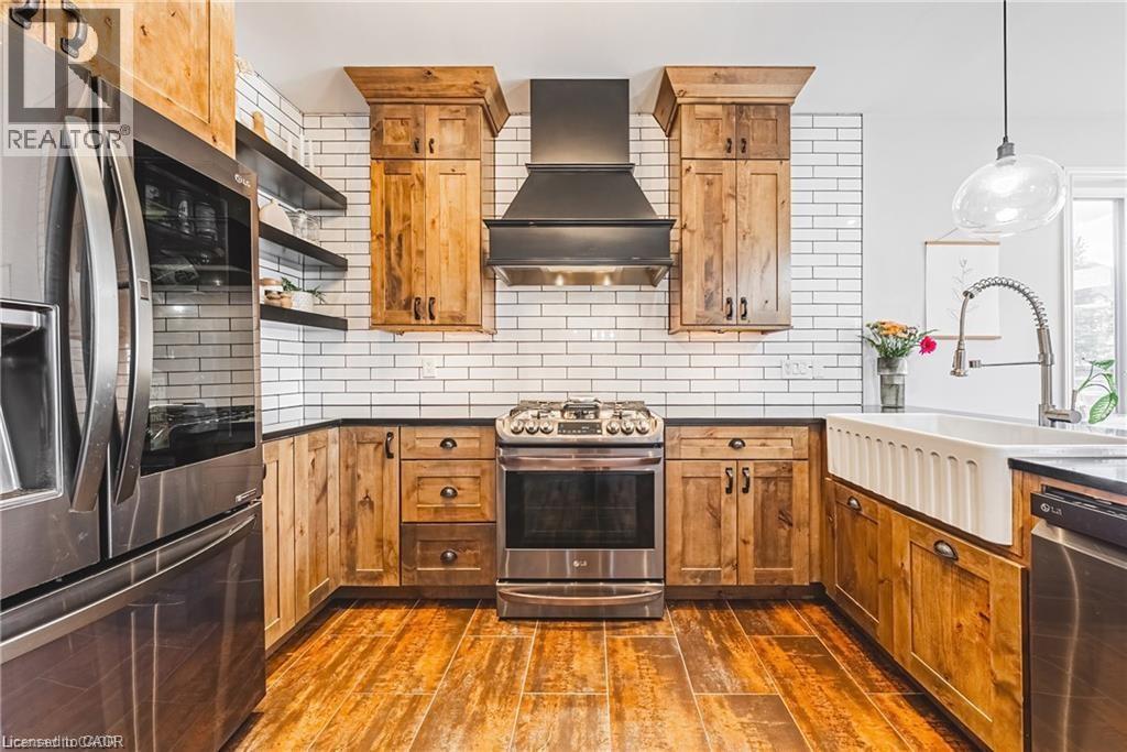 8 Matteo Trail, Hamilton, Ontario  L9B 0E8 - Photo 4 - 40815427