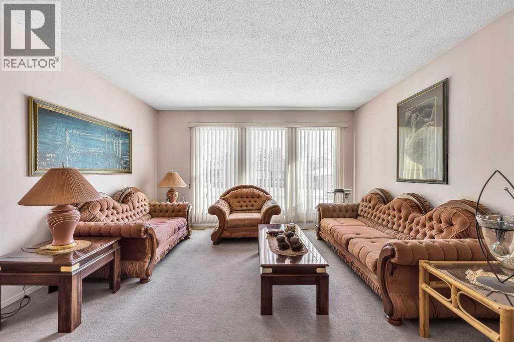 55 Midlake Place SE, Calgary, Alberta  T2X 1J2 - Photo 3 - A2292136