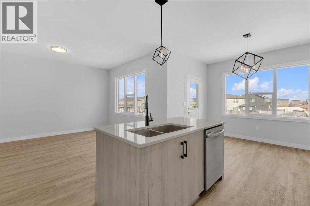 6 Memorial Parkway, Rural Red Deer County, Alberta  T4E 3B7 - Photo 5 - A2293251