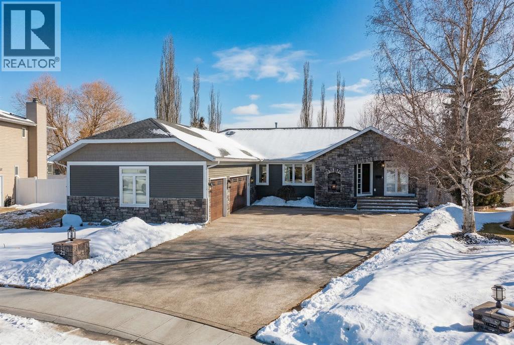 21 Dandell Close, Red Deer, Alberta  T4R 2J3 - Photo 1 - A2295926