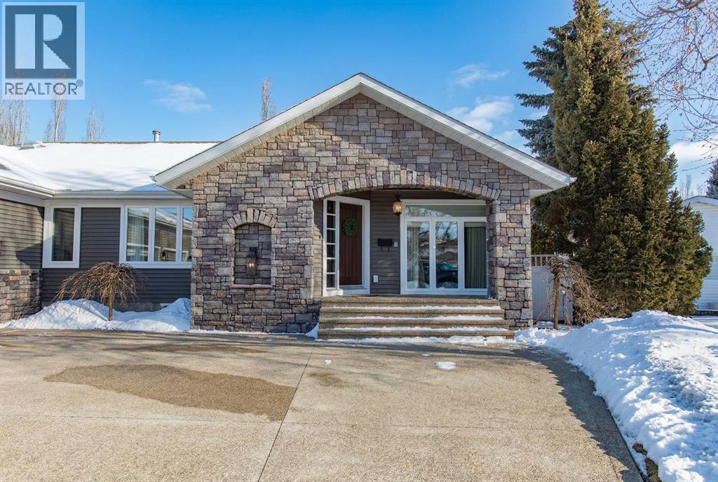 21 Dandell Close, Red Deer, Alberta  T4R 2J3 - Photo 2 - A2295926