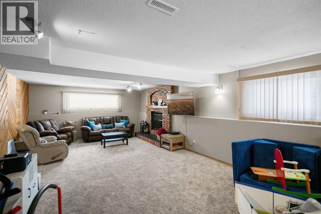 6405 50 Avenue, Camrose, Alberta  T4V 3Z9 - Photo 18 - A2298902