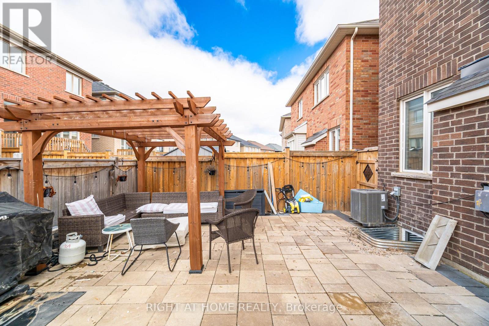 1311 (Upper) Whitney Terrace, Milton, Ontario  L9E 1K5 - Photo 42 - W12960952