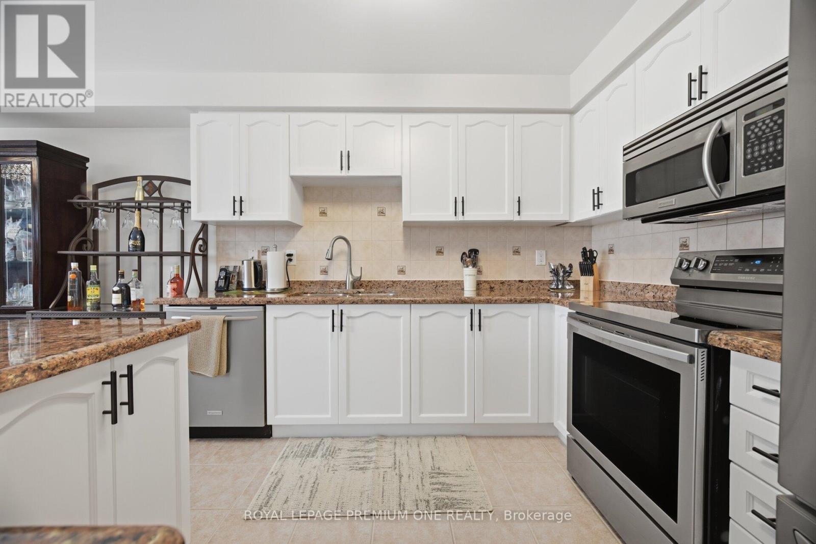 64 Mare Crescent, Toronto, Ontario  M9W 7E7 - Photo 14 - W12961000