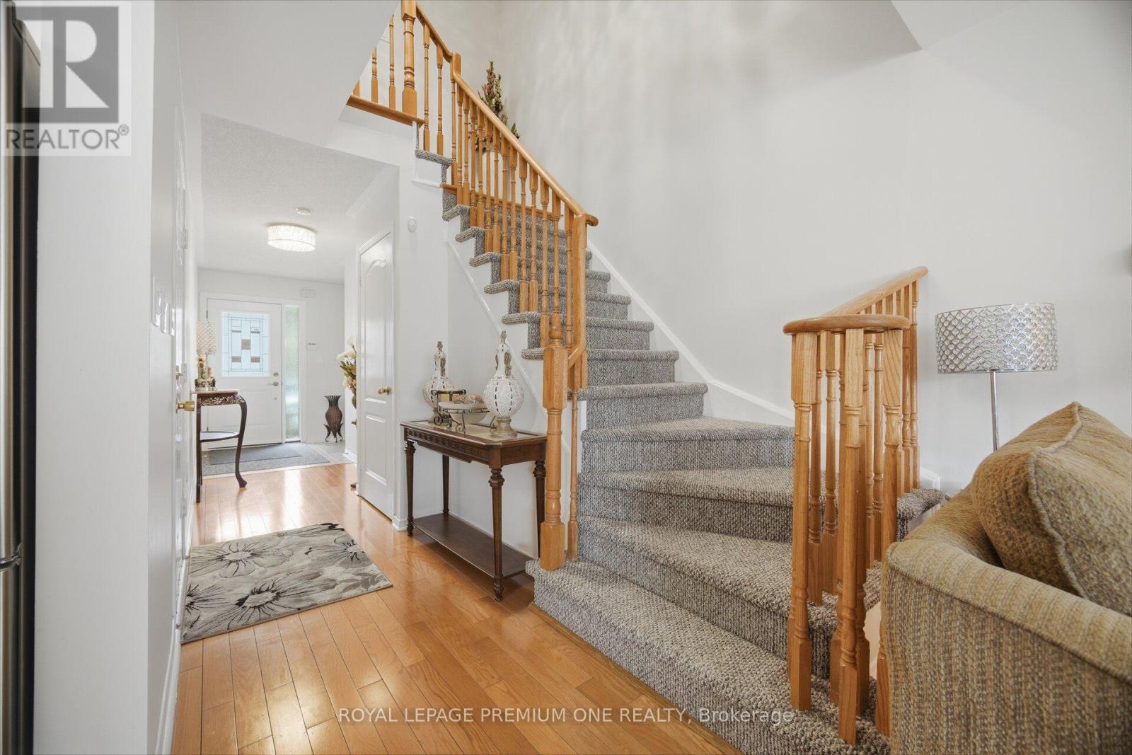 64 Mare Crescent, Toronto, Ontario  M9W 7E7 - Photo 19 - W12961000