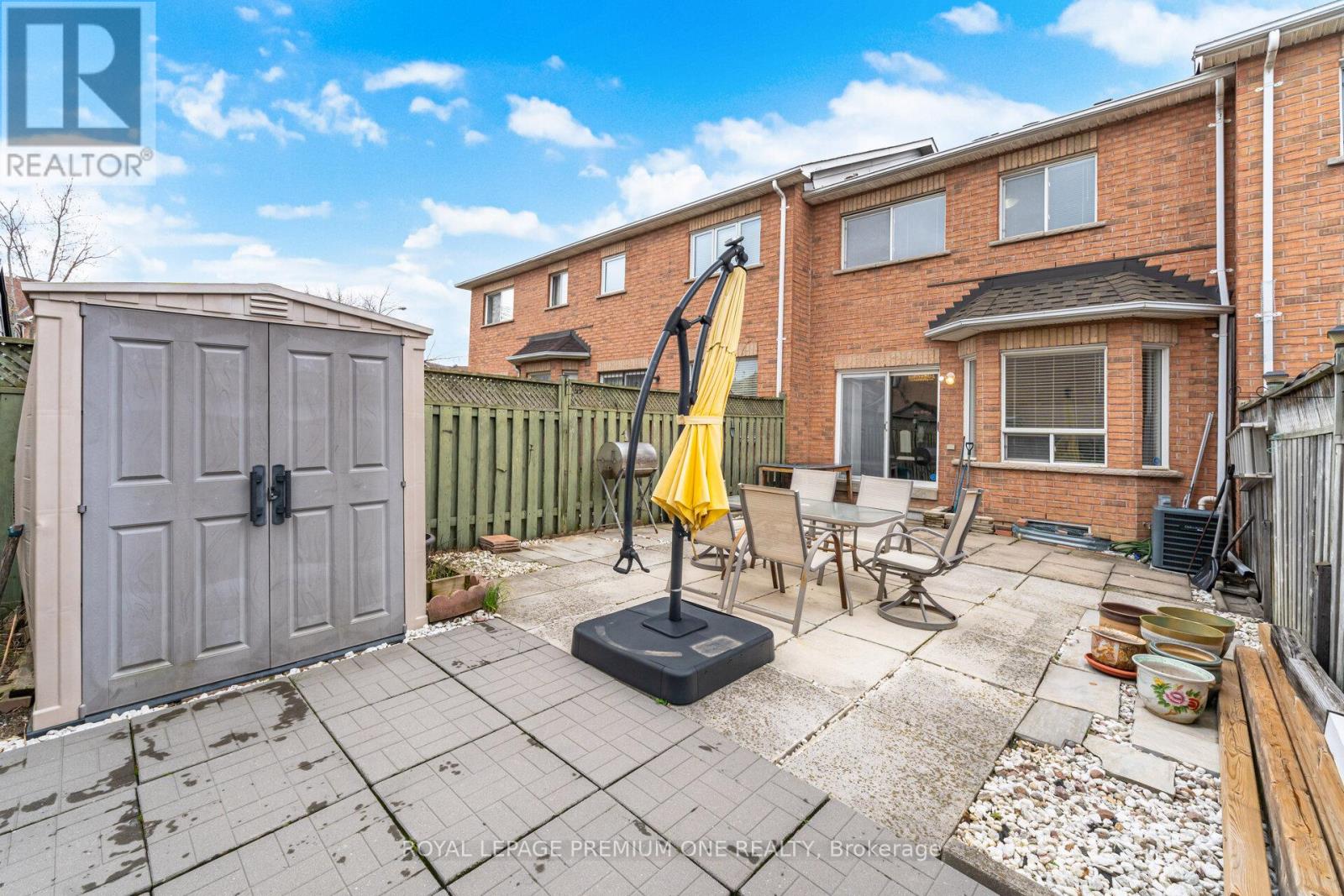 64 Mare Crescent, Toronto, Ontario  M9W 7E7 - Photo 49 - W12961000