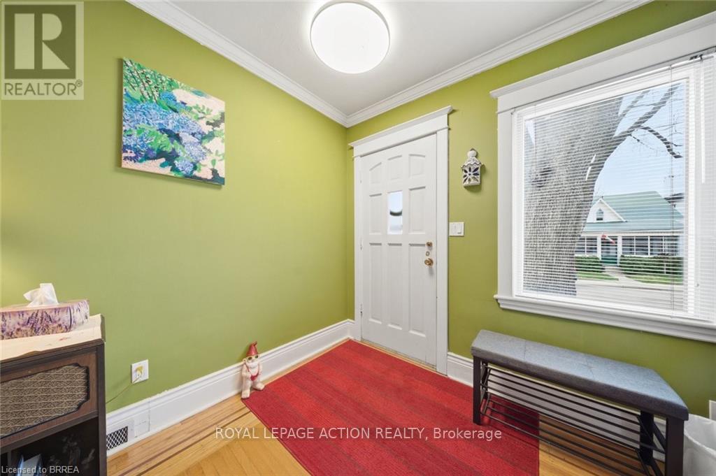 13 Devonport Street, Hamilton, Ontario  L8R 3C5 - Photo 4 - X12960992