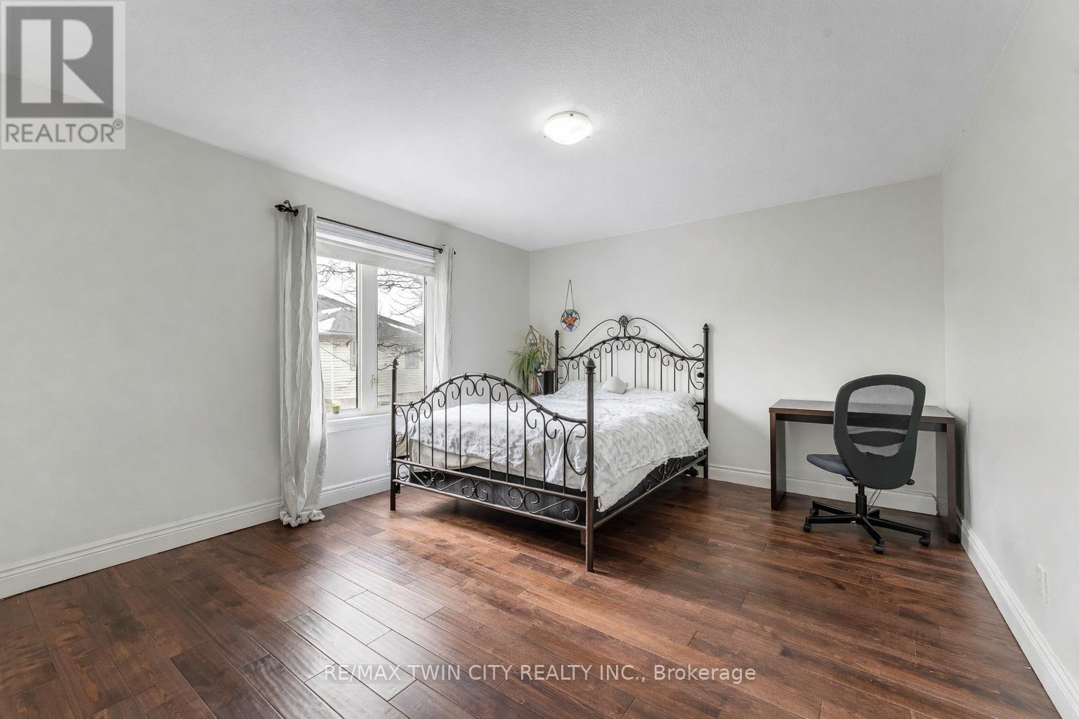 145 Redtail Street, Kitchener, Ontario  N2K 4J5 - Photo 28 - X12960996