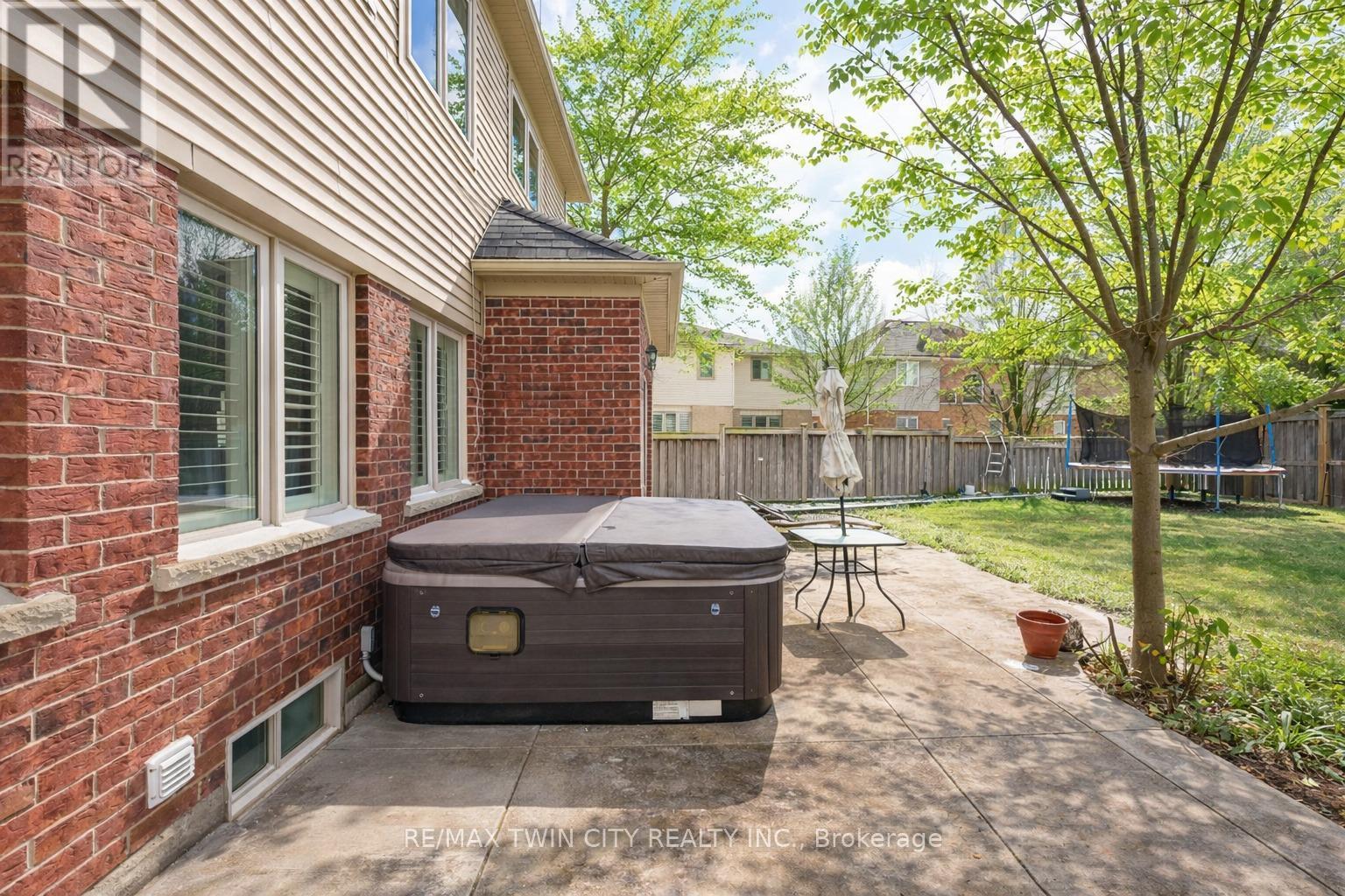 145 Redtail Street, Kitchener, Ontario  N2K 4J5 - Photo 40 - X12960996