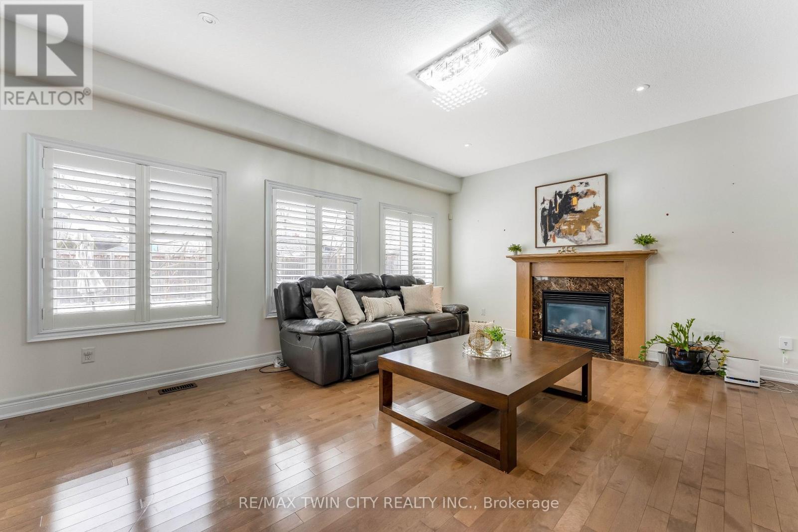 145 Redtail Street, Kitchener, Ontario  N2K 4J5 - Photo 7 - X12960996