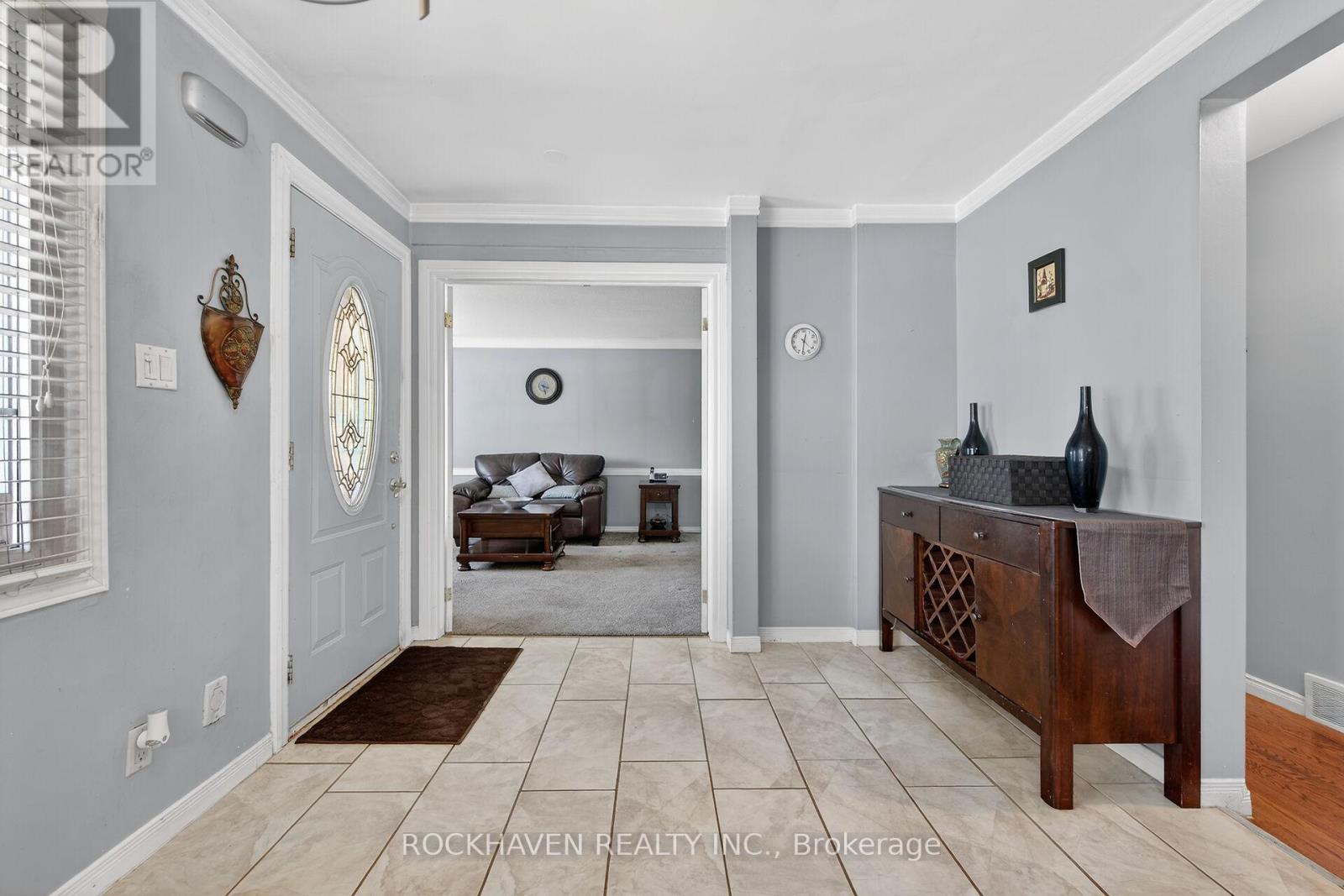 4569 Mitchell Avenue, Niagara Falls, Ontario  L2E 6R6 - Photo 12 - X12961040