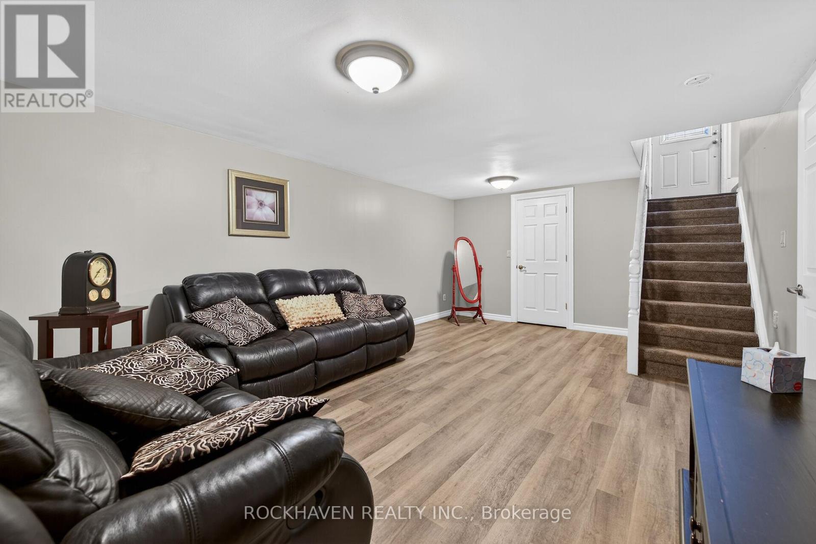 4569 Mitchell Avenue, Niagara Falls, Ontario  L2E 6R6 - Photo 25 - X12961040