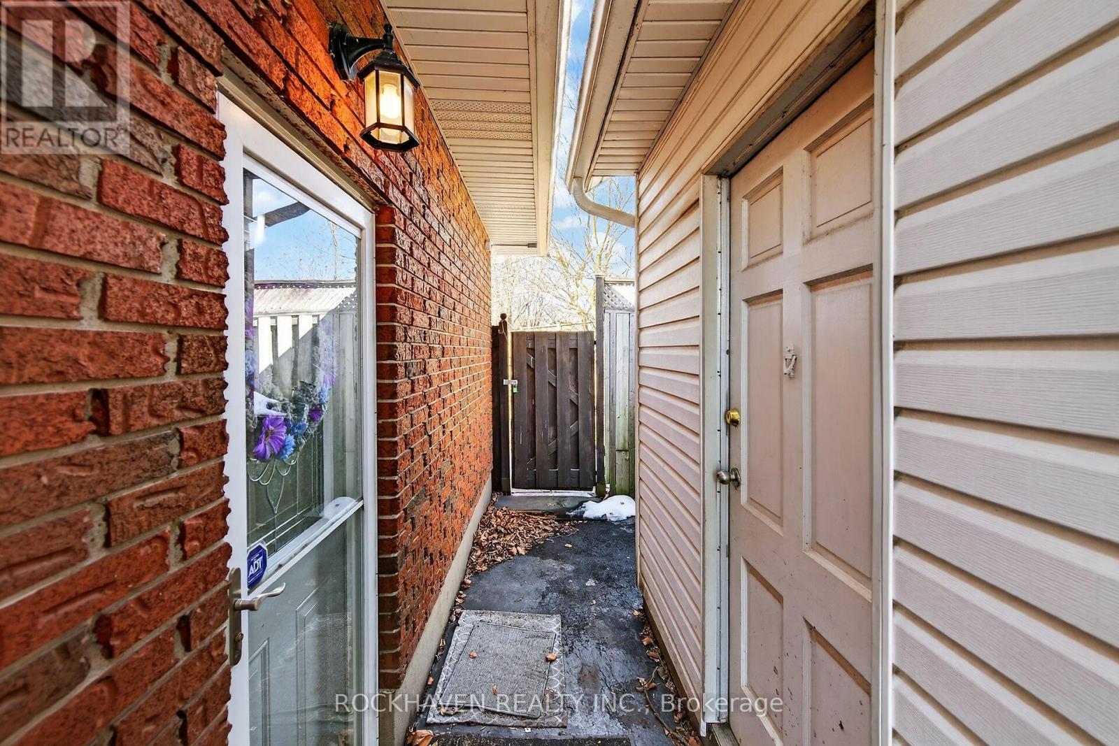 4569 Mitchell Avenue, Niagara Falls, Ontario  L2E 6R6 - Photo 32 - X12961040