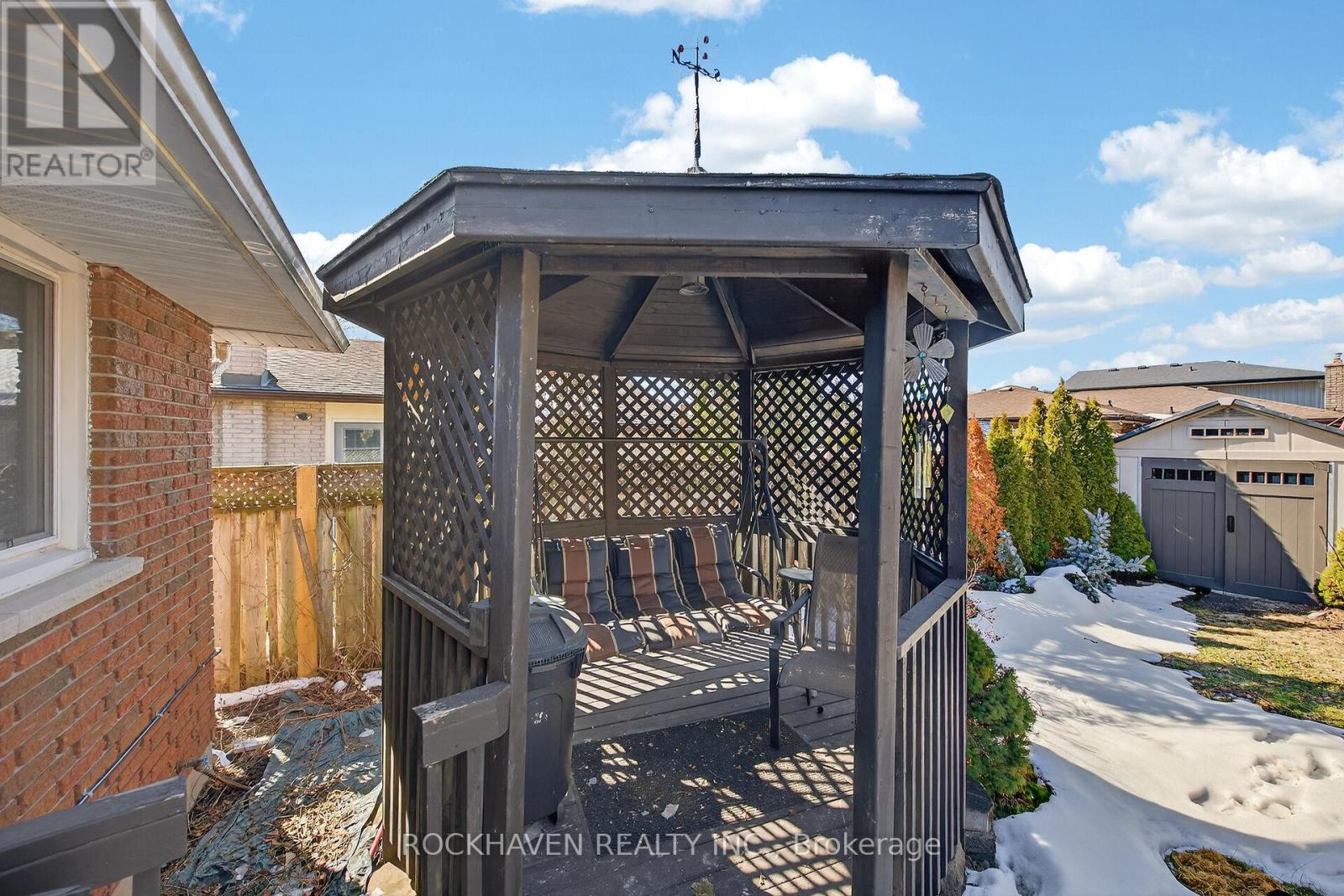 4569 Mitchell Avenue, Niagara Falls, Ontario  L2E 6R6 - Photo 38 - X12961040