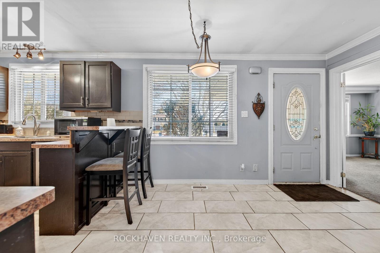 4569 Mitchell Avenue, Niagara Falls, Ontario  L2E 6R6 - Photo 7 - X12961040