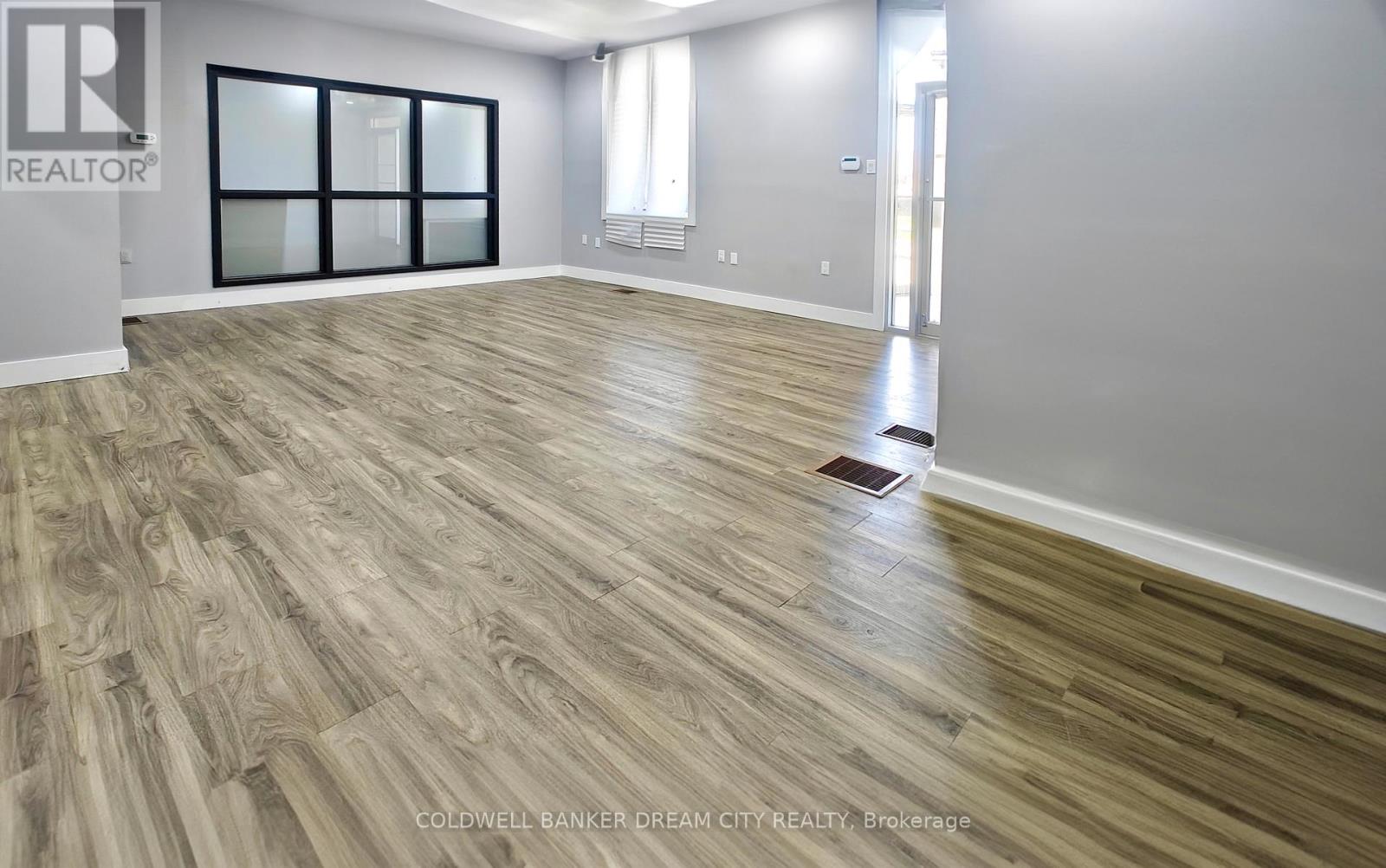 93 Main Street, Chatham-Kent, Ontario  N0P 1T0 - Photo 10 - X12961056