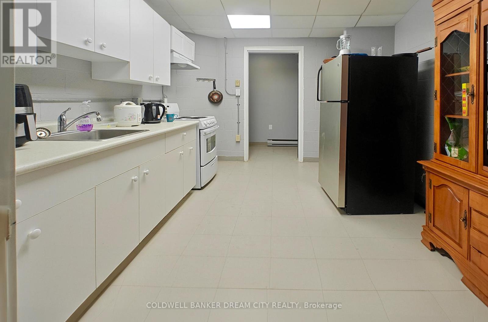 93 Main Street, Chatham-Kent, Ontario  N0P 1T0 - Photo 28 - X12961056