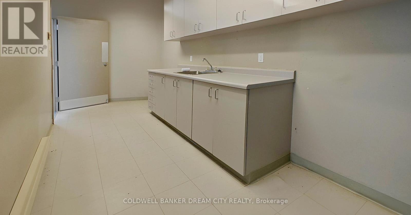 93 Main Street, Chatham-Kent, Ontario  N0P 1T0 - Photo 34 - X12961056