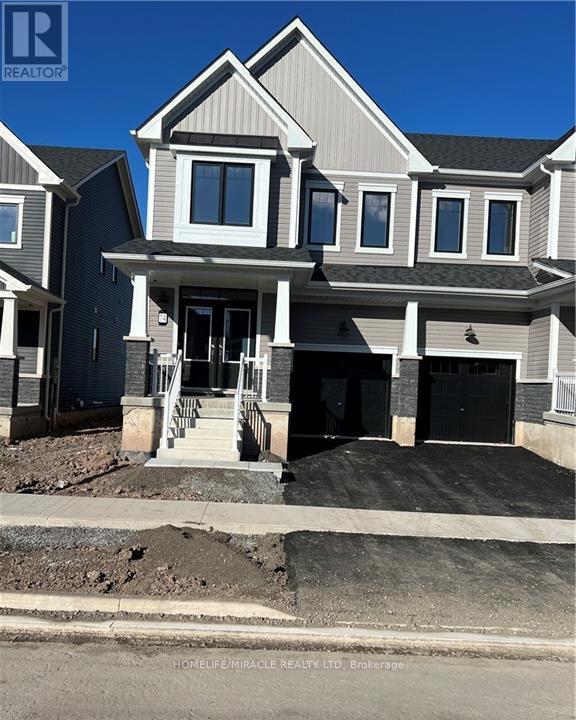 74 Masters Street, Welland, Ontario  L3B 0N4 - Photo 2 - X12961060