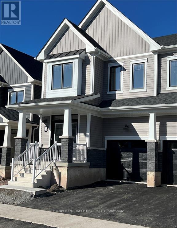 74 Masters Street, Welland, Ontario  L3B 0N4 - Photo 3 - X12961060