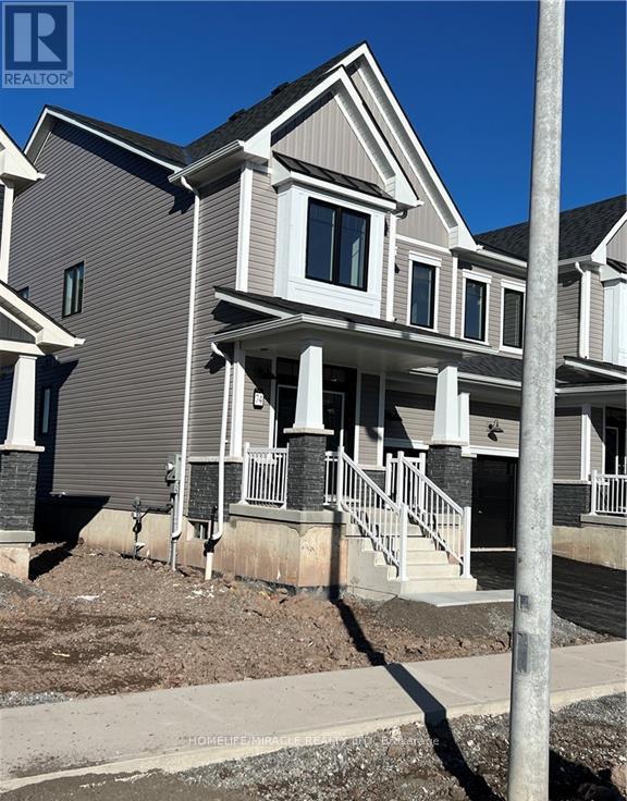 74 Masters Street, Welland, Ontario  L3B 0N4 - Photo 4 - X12961060