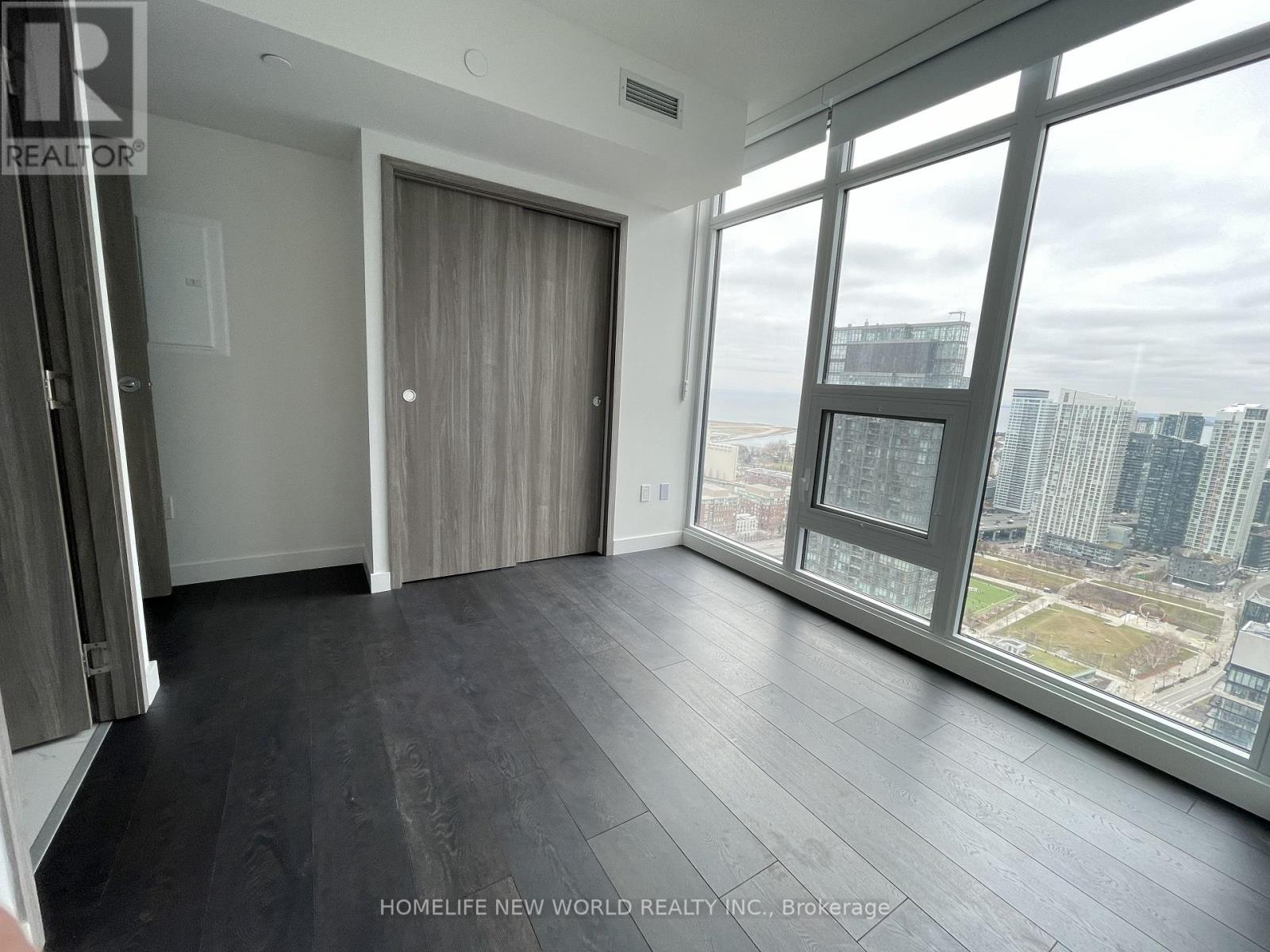 4111 - 3 Concord Cityplace Way, Toronto, Ontario  M5V 0X4 - Photo 19 - C12940392